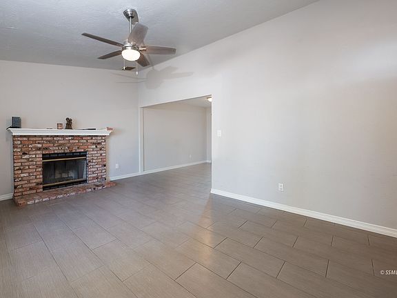4th image of 621 Glen Ct