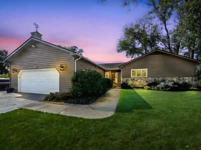 4N040 Nugent St, Addison, IL, 60101