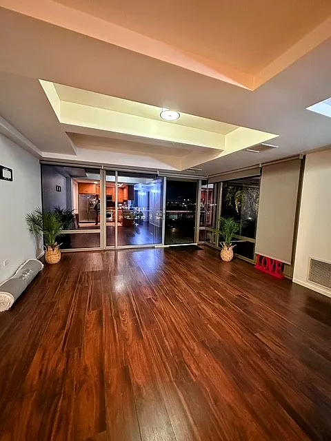 7167 E Rancho Vista Dr #3009