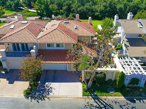 5th image of 1749 Royal Saint George Dr