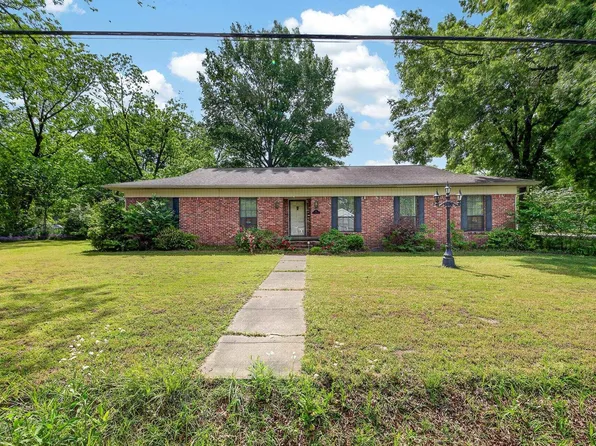 111 S Jackson St, Cabot, AR 72023