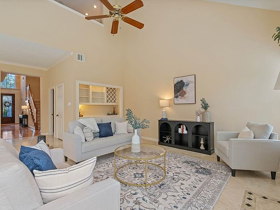 2nd image of 13 Stonegate Park Ct