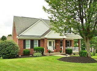 307 Pine Valley Dr, Bridgeville, PA
