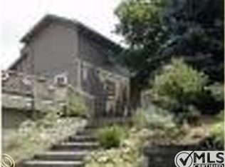 1395 Old Plank Rd, Milford, MI 48381