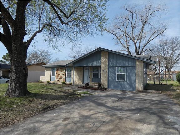 2nd image of 1315 Caladium Dr