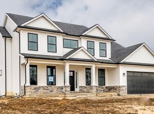 829 Wilkshire Dr, Waterville, OH 43566