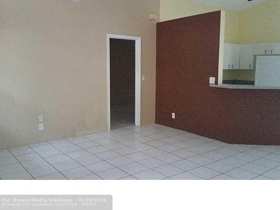 4th image of 10645 Lago Welleby Dr