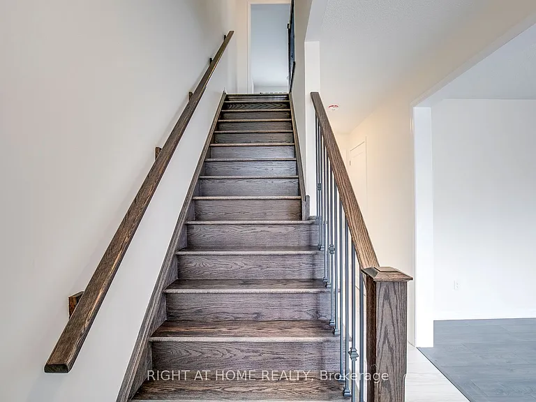 3329 Vardon Way — Photo 4