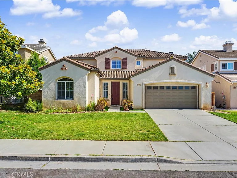 29535 Hyperion St — Photo 1