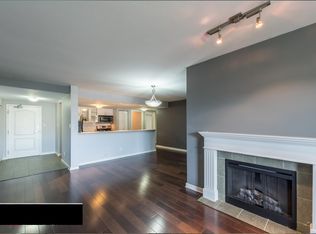 2665 Broadway W #408, Vancouver, BC V6K2G2