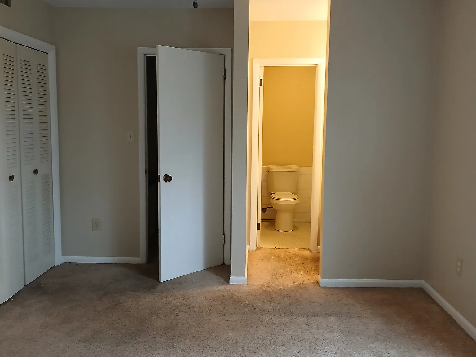 2431 Price St — Photo 2