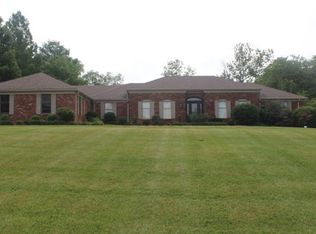 264 Mill Circle Dr, Shelbyville, KY 40065