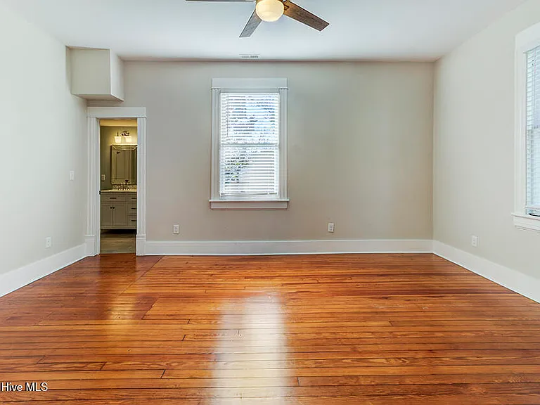 1812 Market St — Photo 36