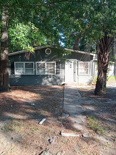 1153 Hodson Dr Photo 1