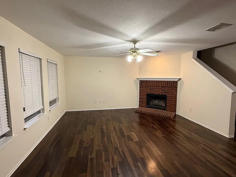 2929 Kimbrough Ln — Photo 9
