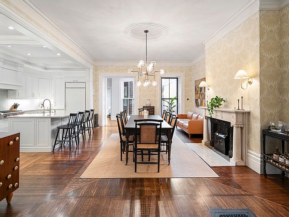 3rd image of 53 Mount Vernon St #Ii