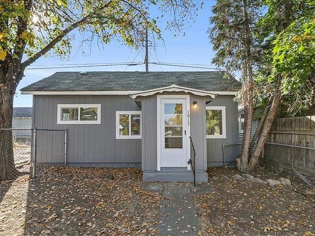 1st image of 1917 W Knox Ave