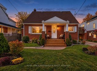 103 Glynn Ave, Ottawa, ON K1K 1S7