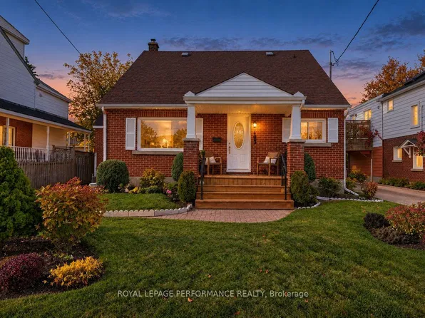 103 Glynn Ave, Ottawa, ON K1K 1S7