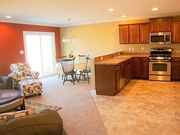 5th image of 838 Spring Rock Ct