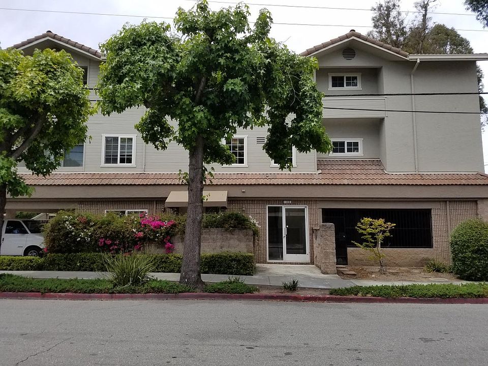 1st image of 1500 Carmelita Ave