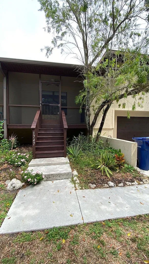 Highland Road Duplexes — Photo 4