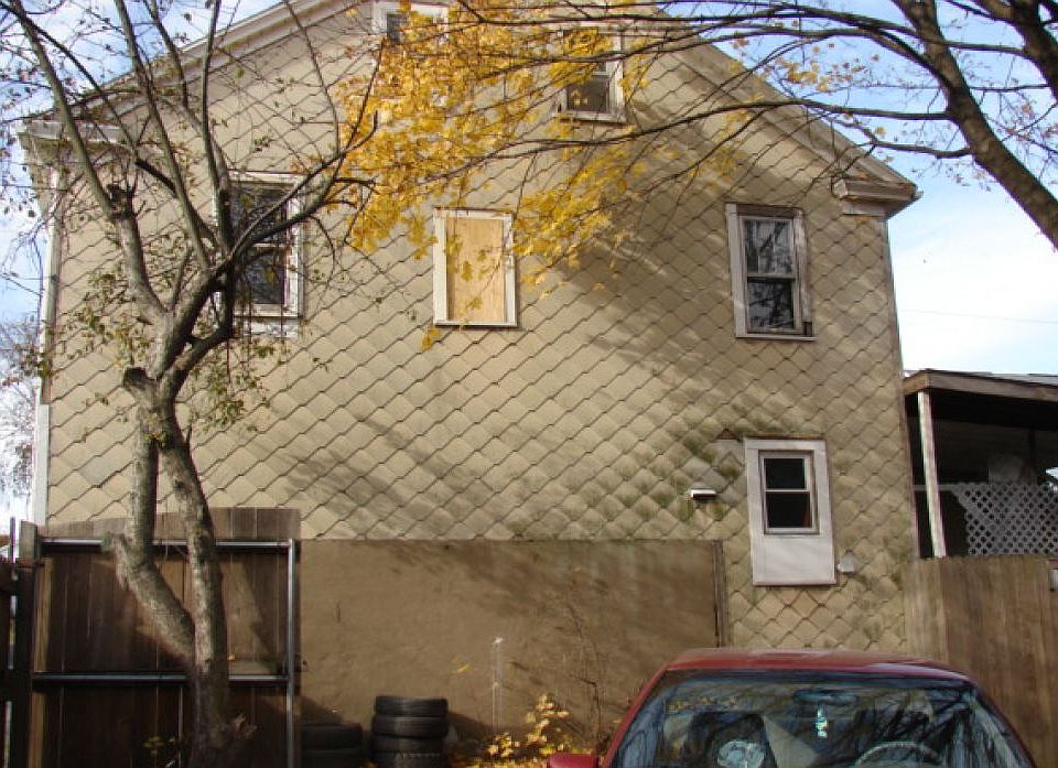 2nd image of 421 S Poplar St