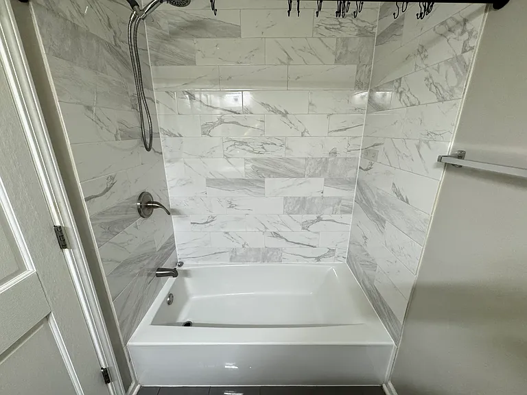 6332 S Ingleside Ave #3 — Photo 10