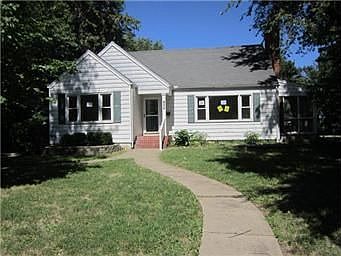 1st image of 824 Hillside Ave