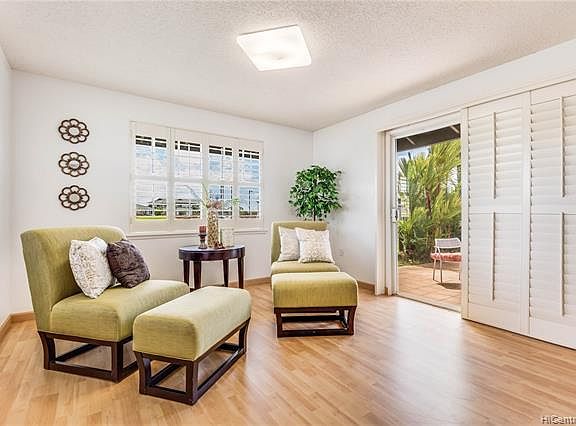 3rd image of 95-1052 Kuauli St APT 181