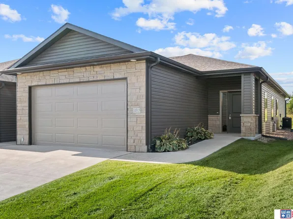 10315 Wayborough Ln, Lincoln, NE 68527