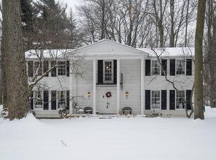 35 Ardsley Ln, Amherst, NY 14221