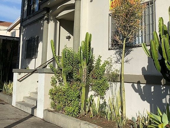 2nd image of 2841 W 8th St APT 6
