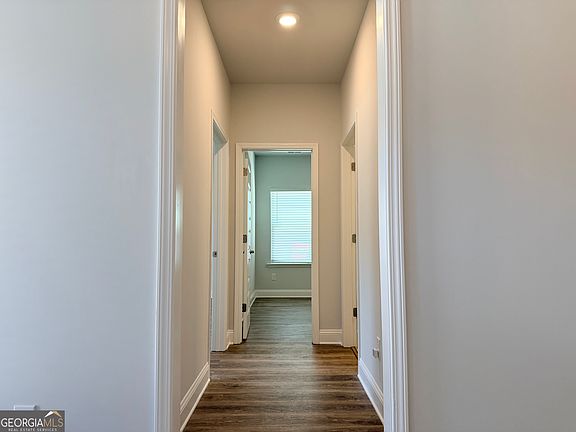 4th image of 608 Britton Way