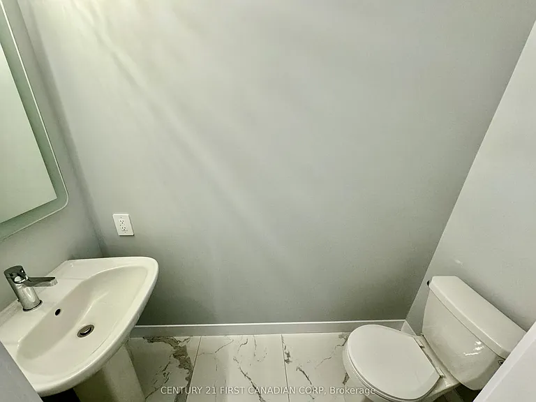 349 Southdale Rd E #26 — Photo 3