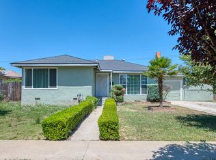 1534 W Saginaw Way, Fresno, CA 93705