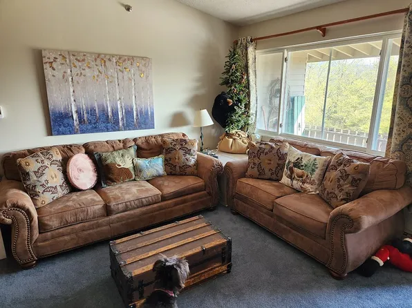 8 Sunrise Dr APT C127, Newry, ME 04261