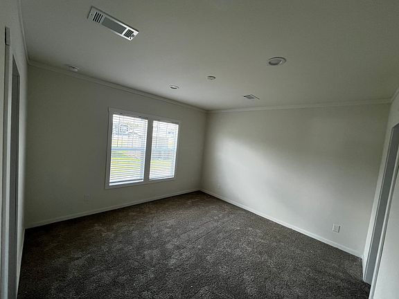 5th image of 117 Goldwater Dr #442