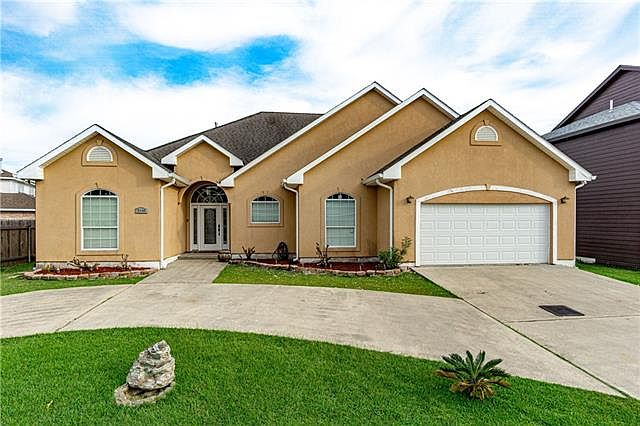 1st image of 12540 N Lake Carmel Dr