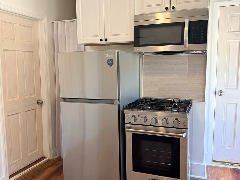 47 Franklin St #6 — Photo 3