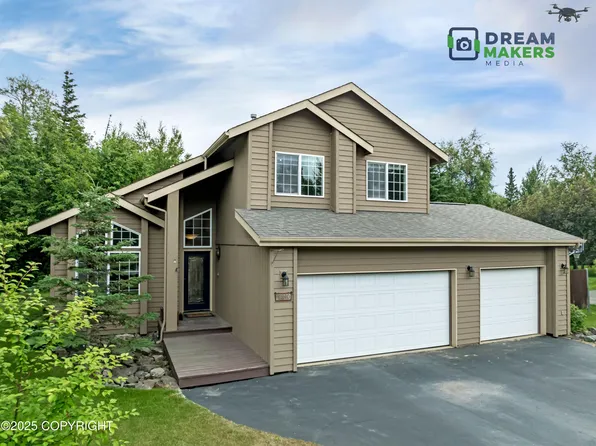 11240 E Equestrian St, Palmer, AK 99645