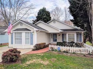 323 Mulberry Village Ln, Fort Mill, SC 29715