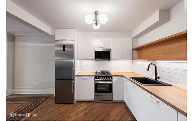 Rented by Douglas Elliman | media 21