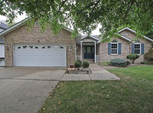 109 Fairington Dr, Troy, IL 62294