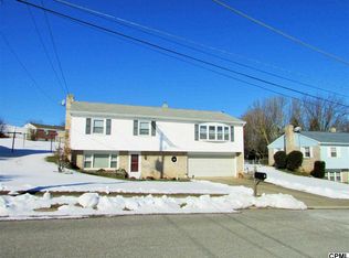 9 Spring Ridge Dr, York, PA 17408