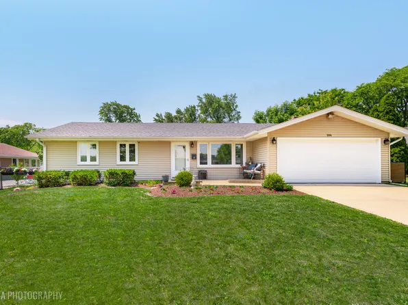 106 Grand Central Ln, Schaumburg, IL 60193