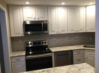 64 Oxbow Dr APT A3, Glastonbury, CT 06033