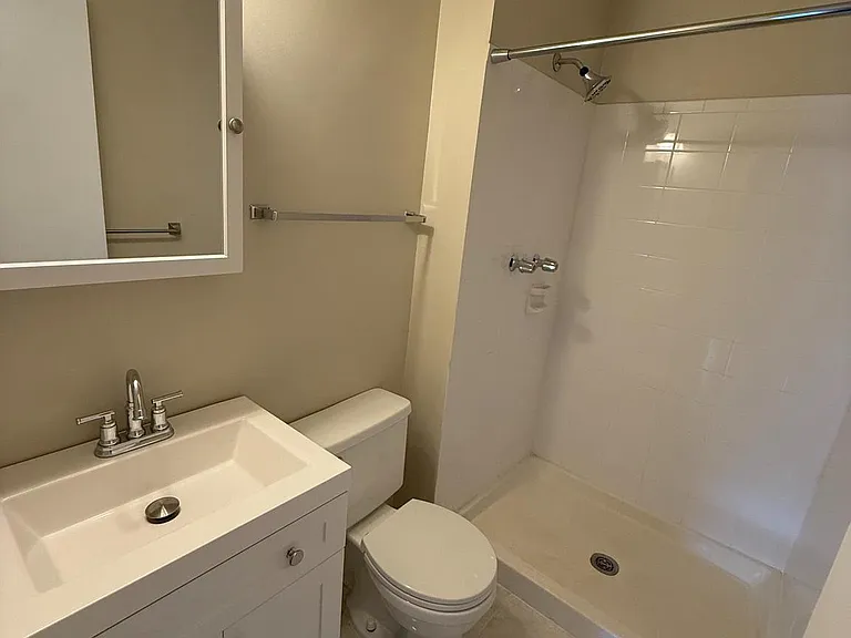 12457 Andover Ct — Photo 17