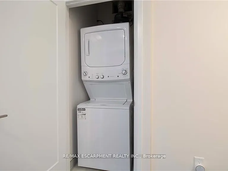 2 Willow St #44 — Photo 11