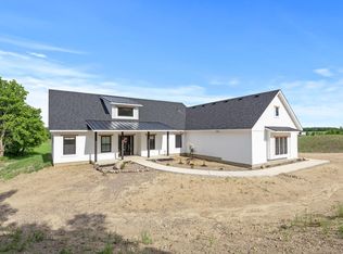 20375 Mushtown Rd, Prior Lake, MN 55372